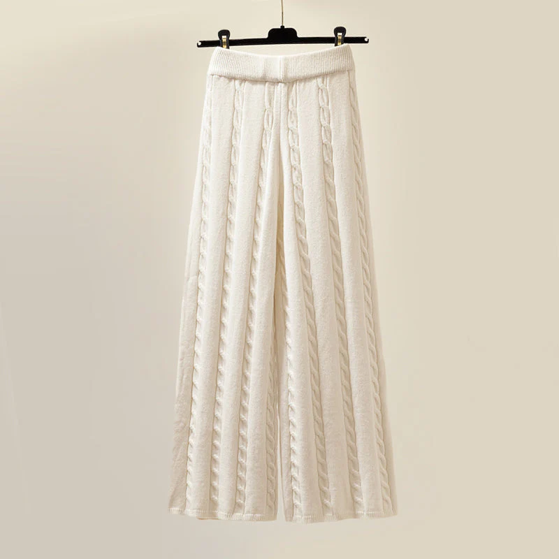 Machteld | Удобен и уютен плетен комплект